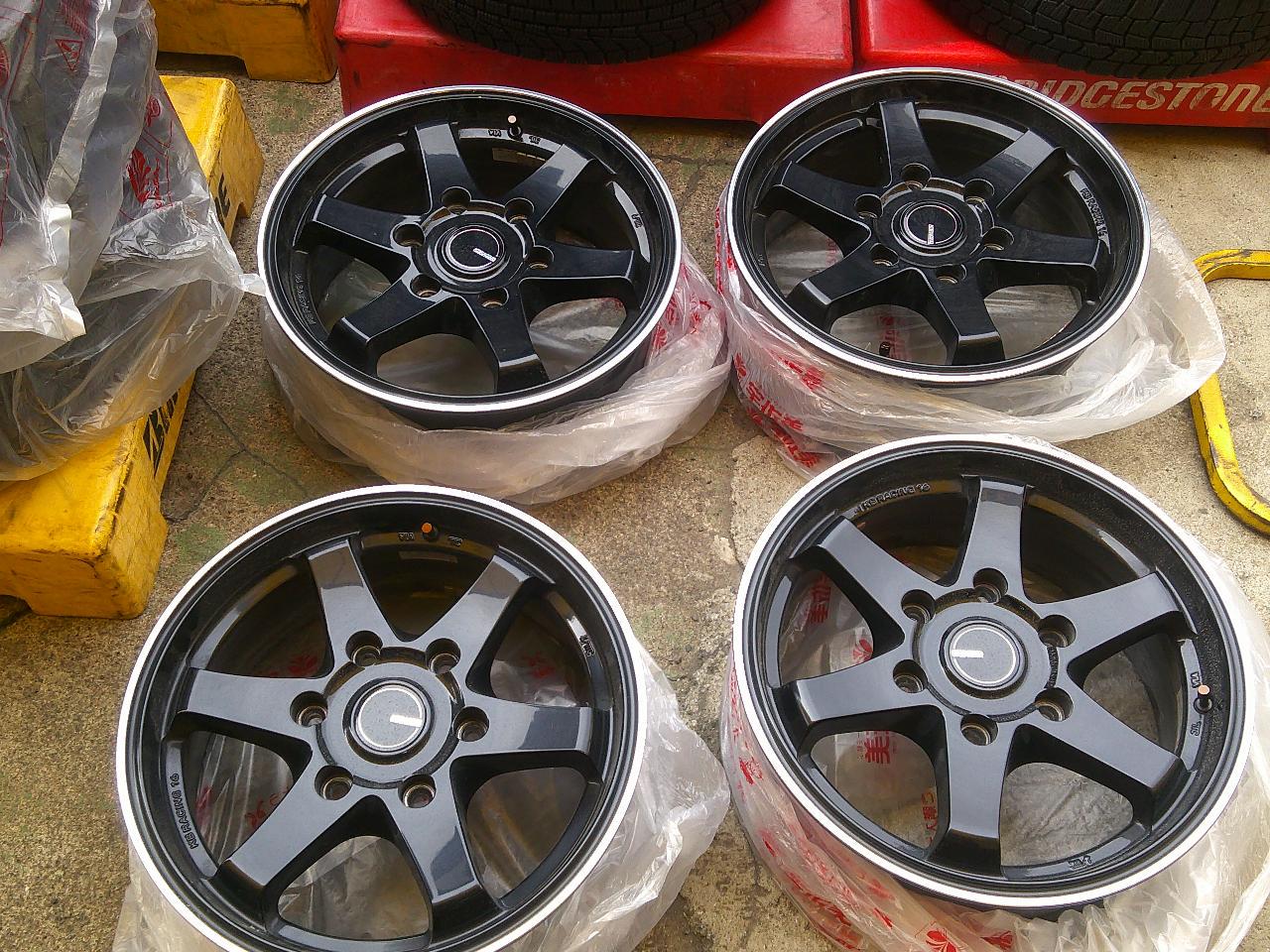 BUAN JAPAN KB RACING