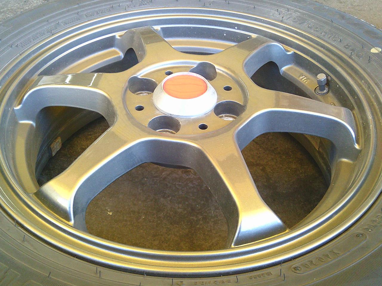 6-spoke wheel