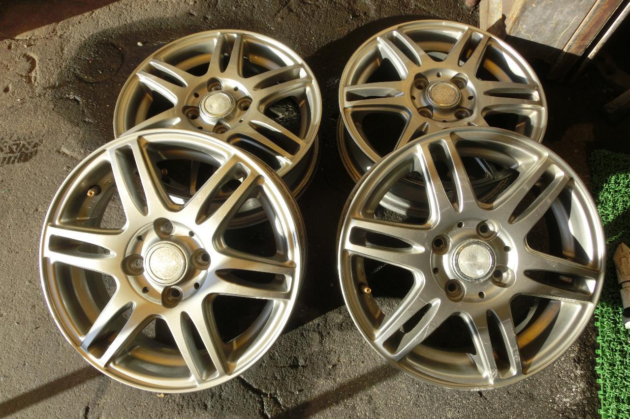 YOKOHAMA LAYCEA Spoke wheels