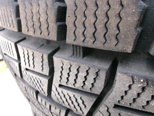 weds(ウェッズ) KEELER(キーラー) TACTICS シルバー + DUNLOP(ダンロップ) WINTER MAXX SJ8
