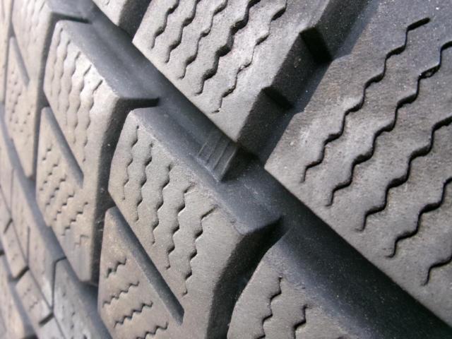 weds(ウェッズ) KEELER(キーラー) TACTICS シルバー + DUNLOP(ダンロップ) WINTER MAXX SJ8