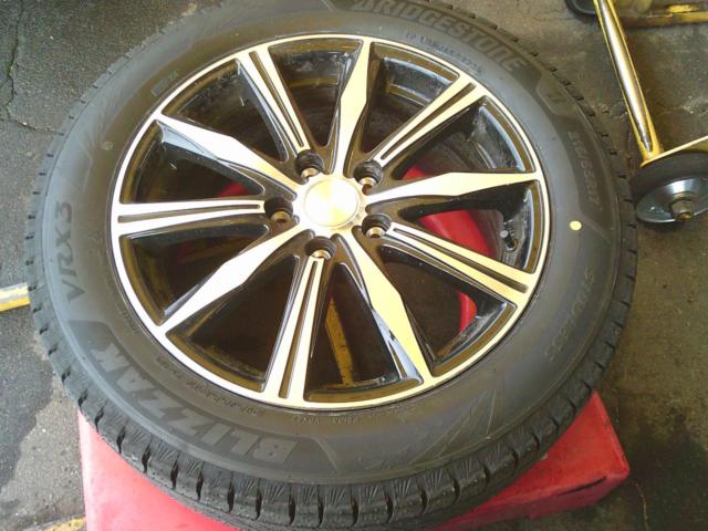 BRIDGESTONE(ブリヂストン) BALMINUM(バルミナ) KR10  + BRIDGESTONE BLIZZAK VRX3