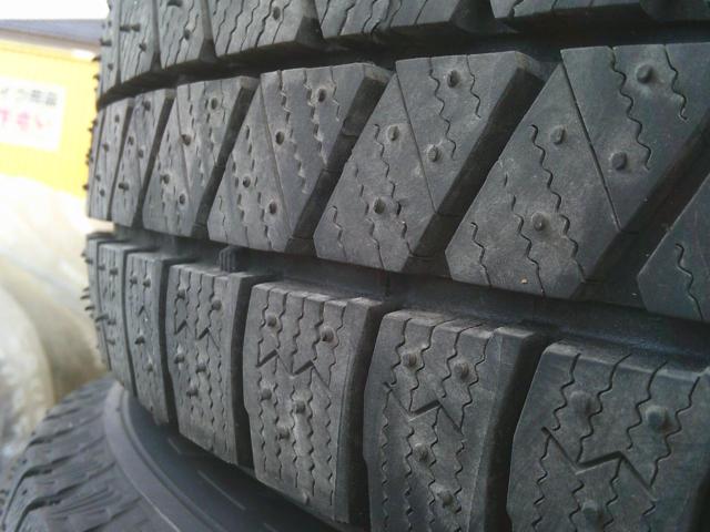 BRIDGESTONE(ブリヂストン) BALMINUM(バルミナ) KR10  + BRIDGESTONE BLIZZAK VRX3