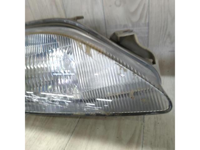 Translation
Toyota genuine parts
Genuine headlight
Right only
■
Sprinter Trueno
AE111