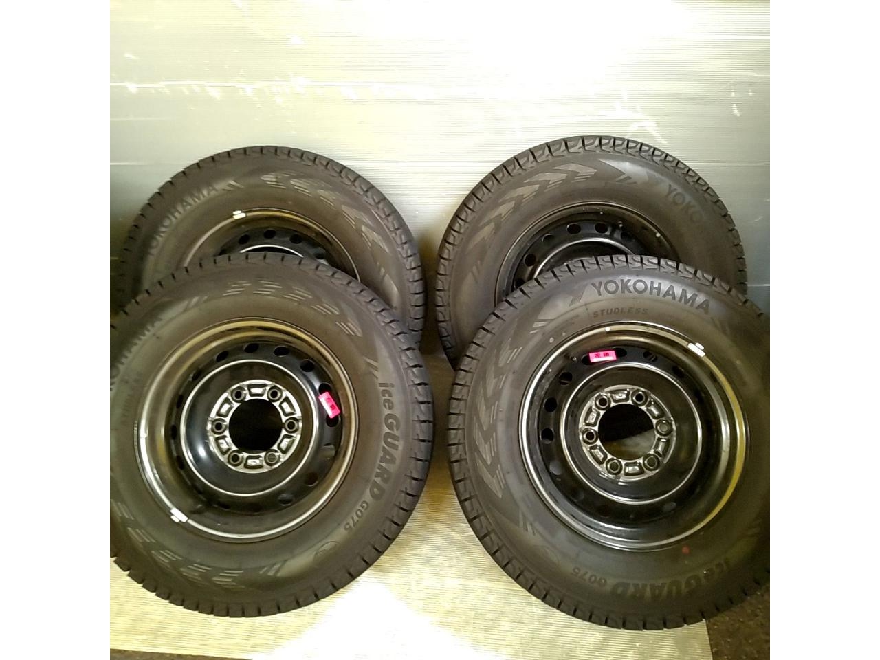 Toyota genuine Hiace 200 genuine steel wheels + YOKOHAMA ice GUARD G075