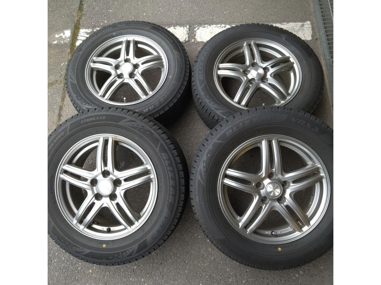 HOT STUFFWAREN WR5 + BRIDGESTONE BLIZZAK VRX3