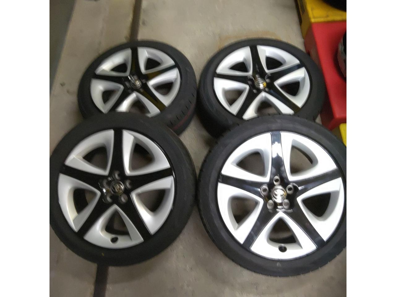 Toyota 50 Prius Touring stock + MARSHALM H15