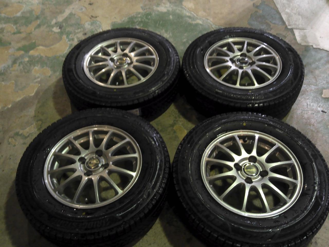 BRIDGESTONE ECO FORME SE-12 + BRIDGESTONE BLIZZAK VRX3