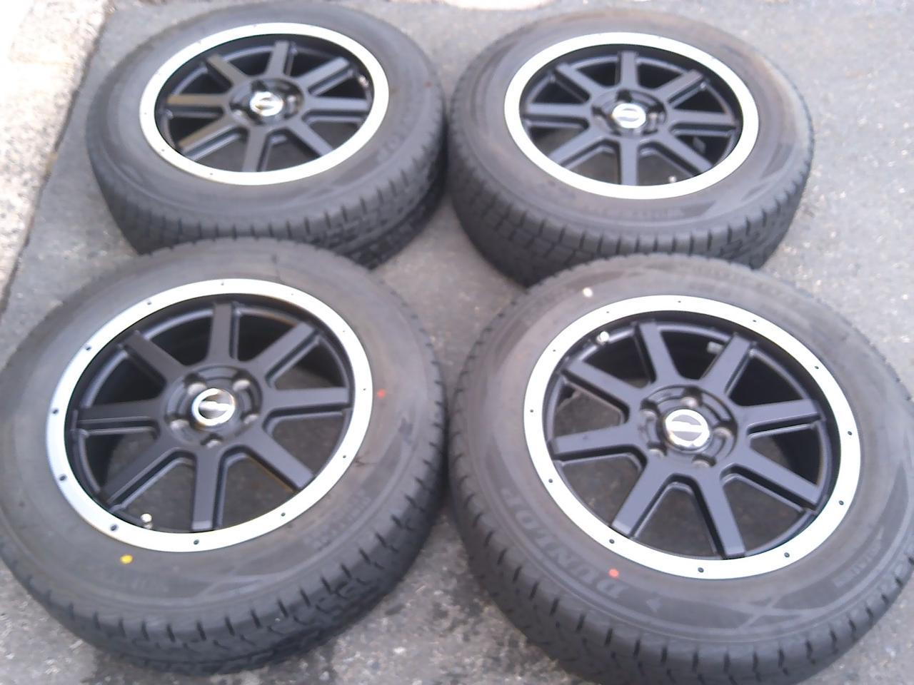 DUNLOP WILD CRUSING + DUNLOP WINTER MAXX SJ8