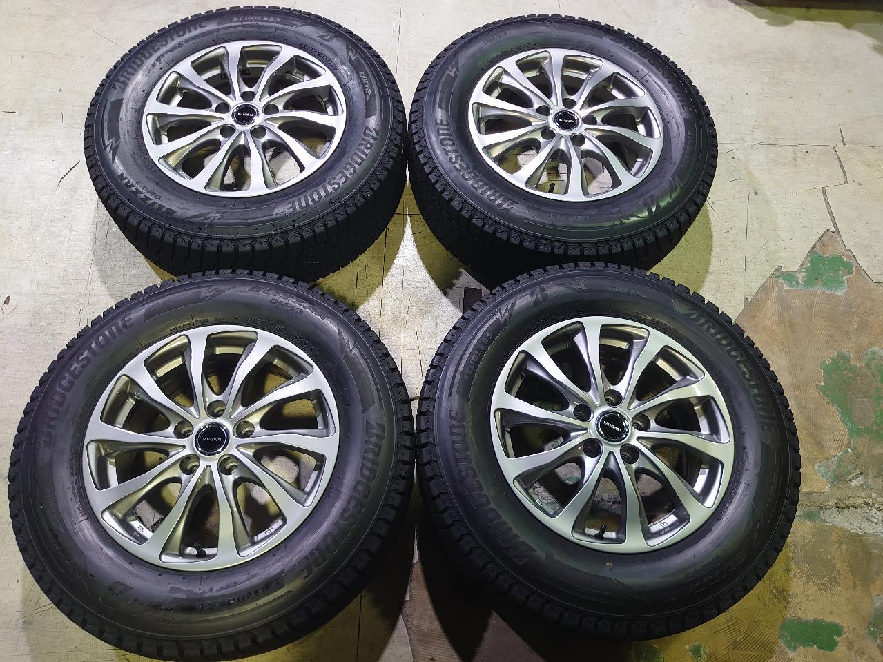 BRIDGESTONE BALMINUM TR10 + BRIDGESTONE BLIZZAK DM-V3