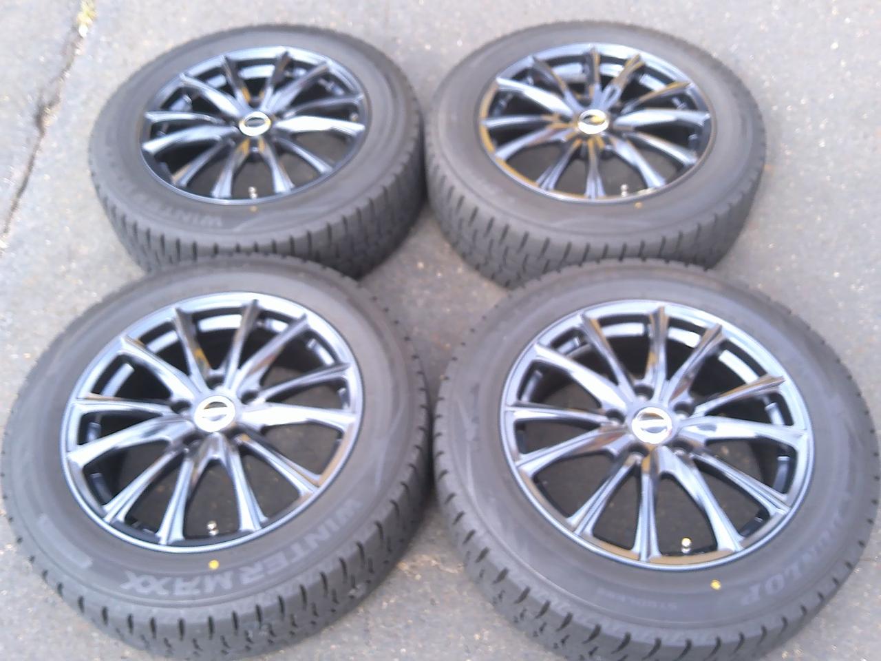 HOT STUFF WAREN W02 + DUNLOP WINTERMAXX WM02