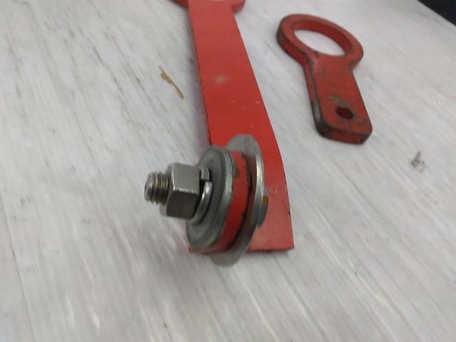 Unknown Manufacturer
Front and rear tow hooks