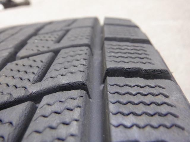 9【AUTOBACS SEVEN(オートバックスセブン)】LEBEN(レーベン) BX+DUNLOP(ダンロップ)WINTERMXX SJ8