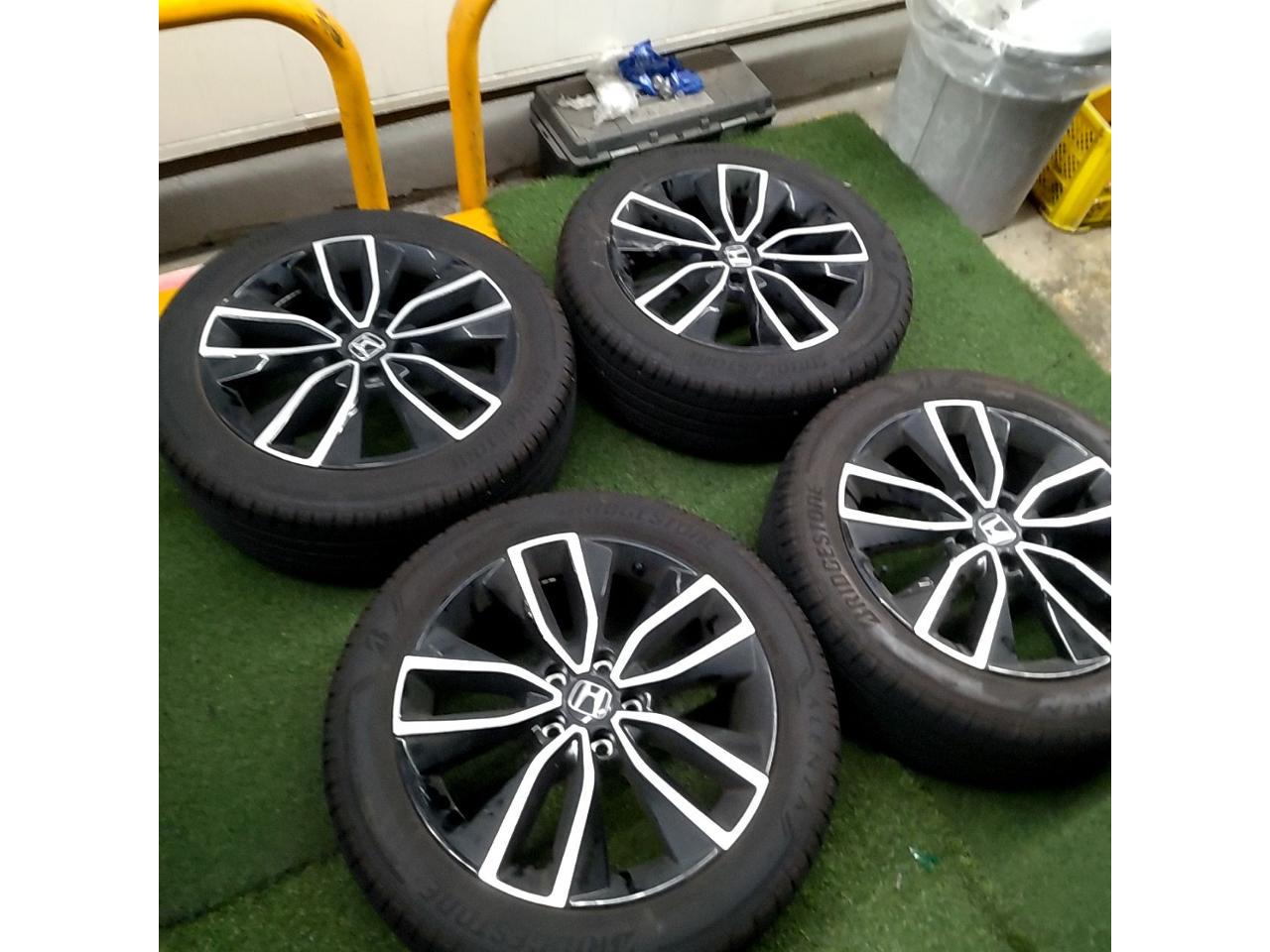 Honda original RV5/Vezel e:HEV Z original wheels + BRIDGESTONE ALENZA H/L33225/50R18