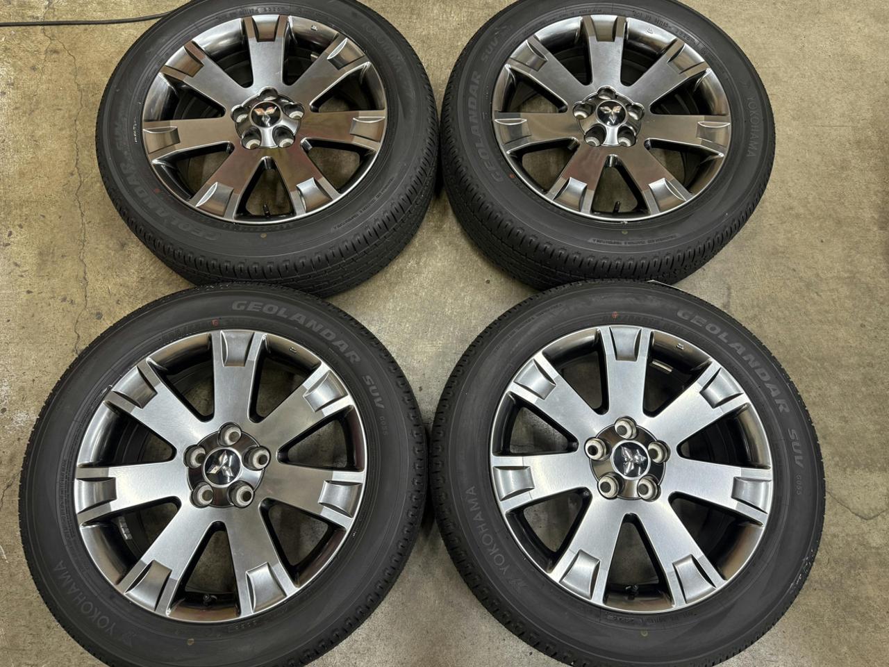 Genuine Mitsubishi parts Delica D5 genuine wheel + YOKOHAMA GEOLANDER SUV G055