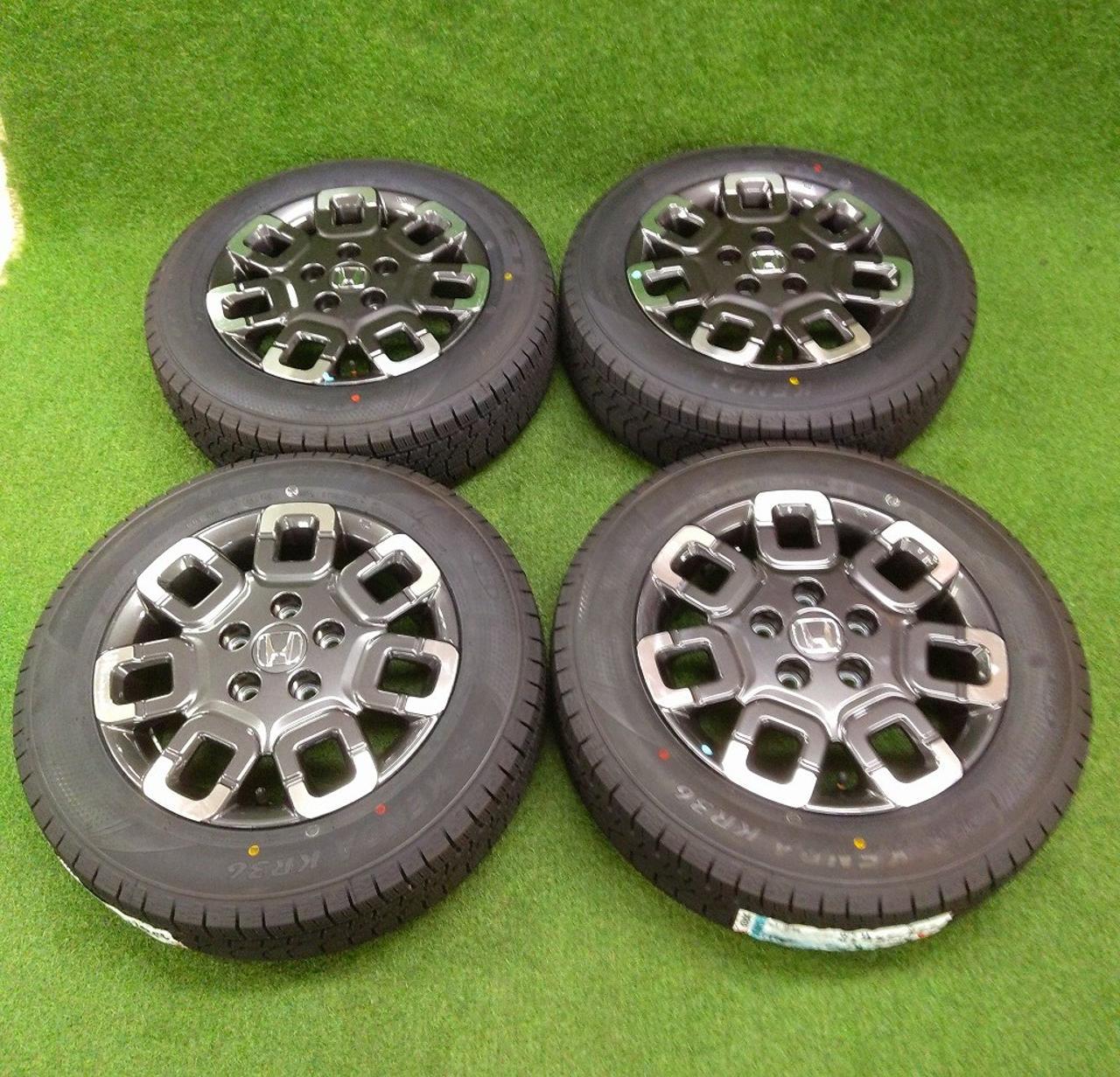 Comes with brand new tires!! Genuine Honda parts Freed Crosstar genuine alloy wheels + KENDA KR36 Manufactured in 2025
