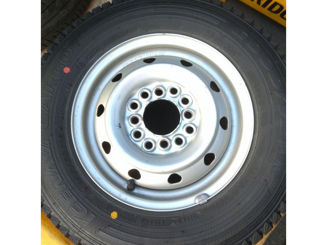 TOPY Steel wheel + GOODYEAR ICE NAVI CARGO