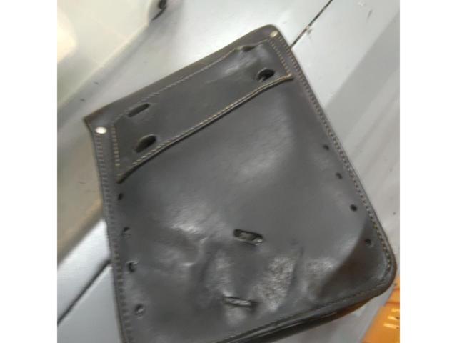 ノーブランド  サドルバッグ