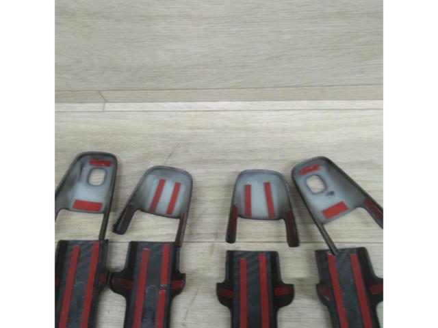 No Brand
Doorknob cover
1 vehicle set
Spaceia gear
I was using at the