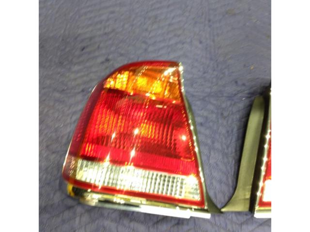 Toyota
Crown Majesta
17 system
Previous period
Genuine
tail lamp
Left side only