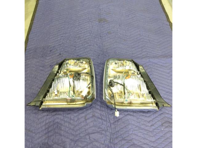 Toyota
Crown Majesta
17 system
Previous period
Genuine
tail lamp
Left side only