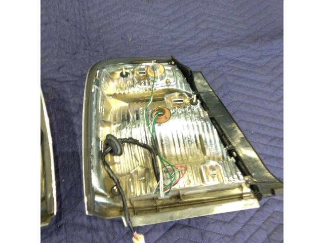Toyota
Crown Majesta
17 system
Previous period
Genuine
tail lamp
Left side only