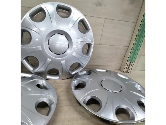 ノーブランド 12インチ用汎用ホイールカバー