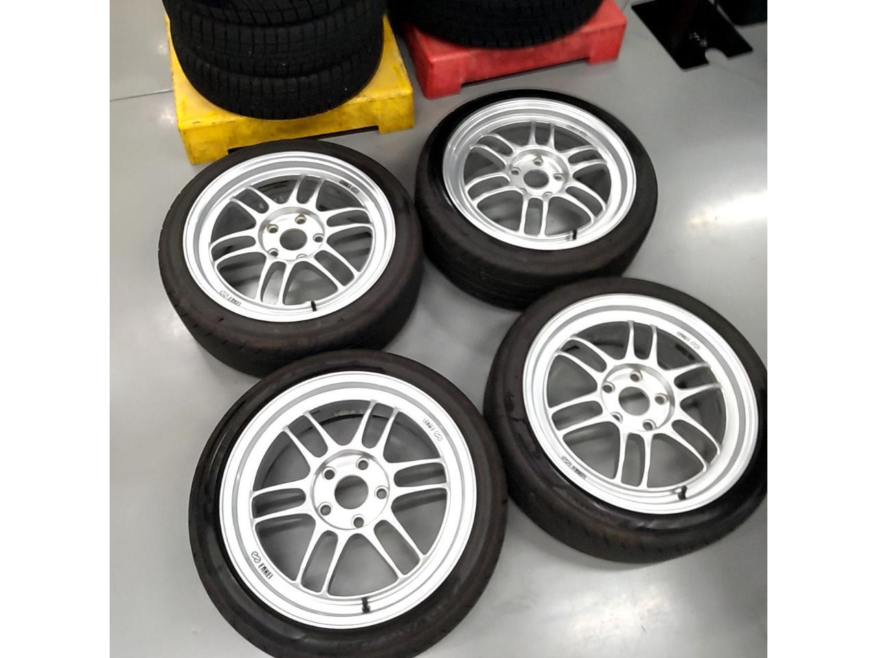 ENKEI RPF1 + YOKOHAMA ADVAN FLEVA V701