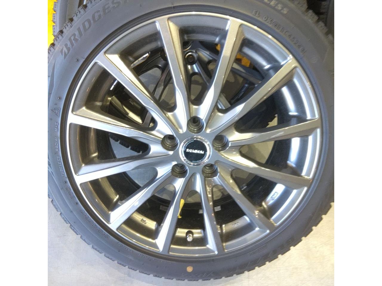 BRIDGESTONE BALMINUM AR12 + BRIDGESTONE BLIZZAK VRX2