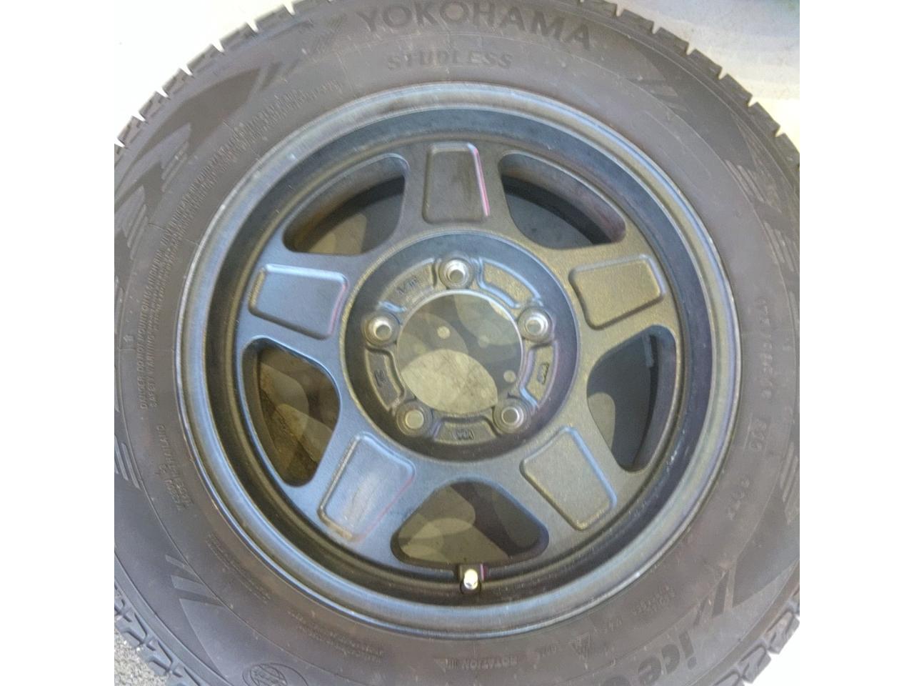 TOPY LANDFOOT GWD+YOKOHAMA ice GUARD G075