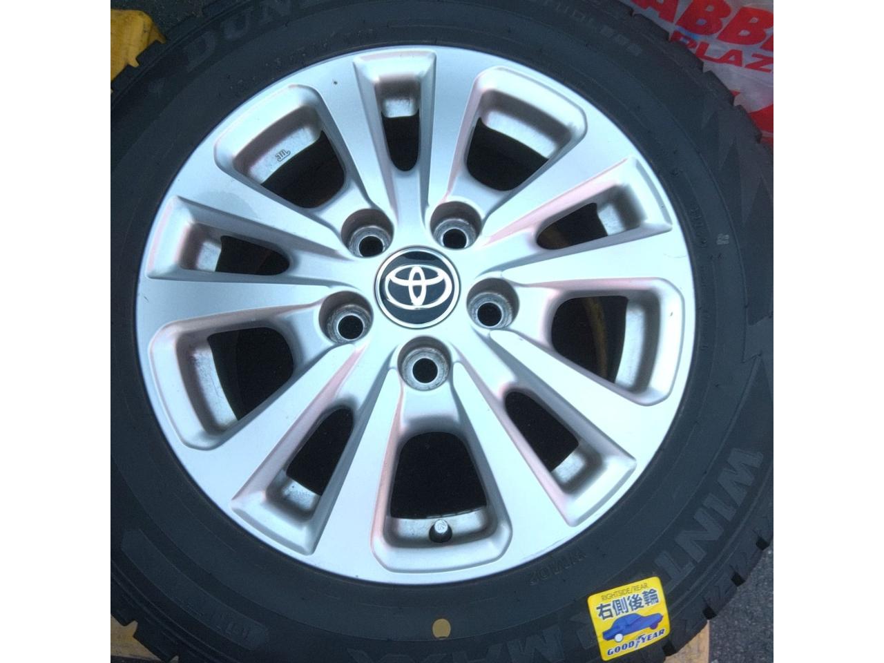 Toyota ZRR80 Noah / Voxy / Esquire Genuine Wheel + DUNLOP WINTER MAXX WM02