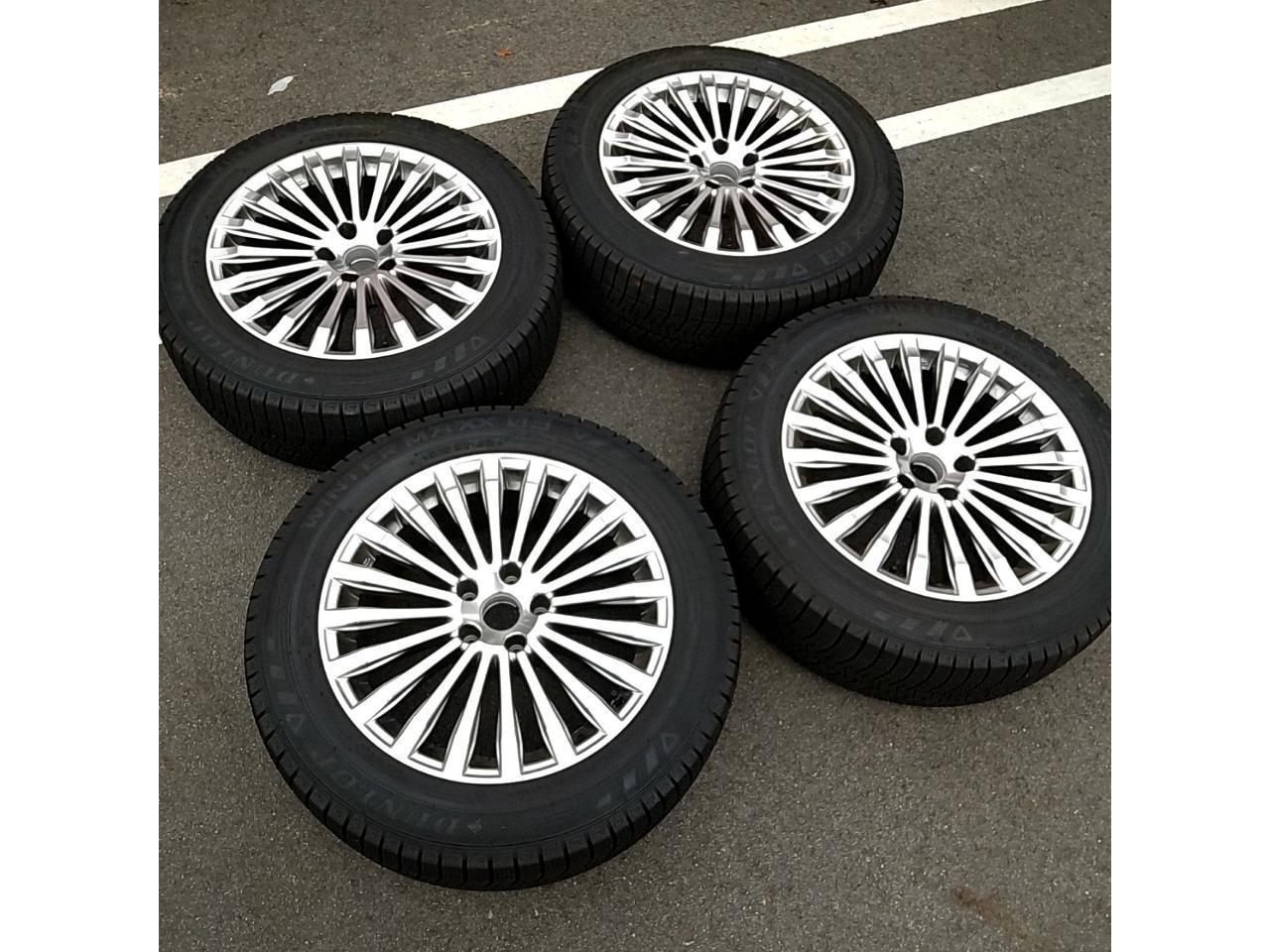 Toyota genuine AZSH32/KZSM30 Crown sedan Original wheel + DUNLOP WINTERMAXX 03