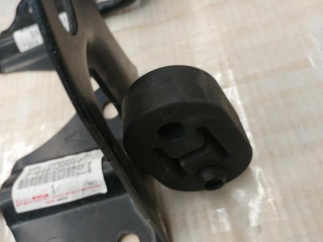 【トヨタ純正】マフラーハンガー