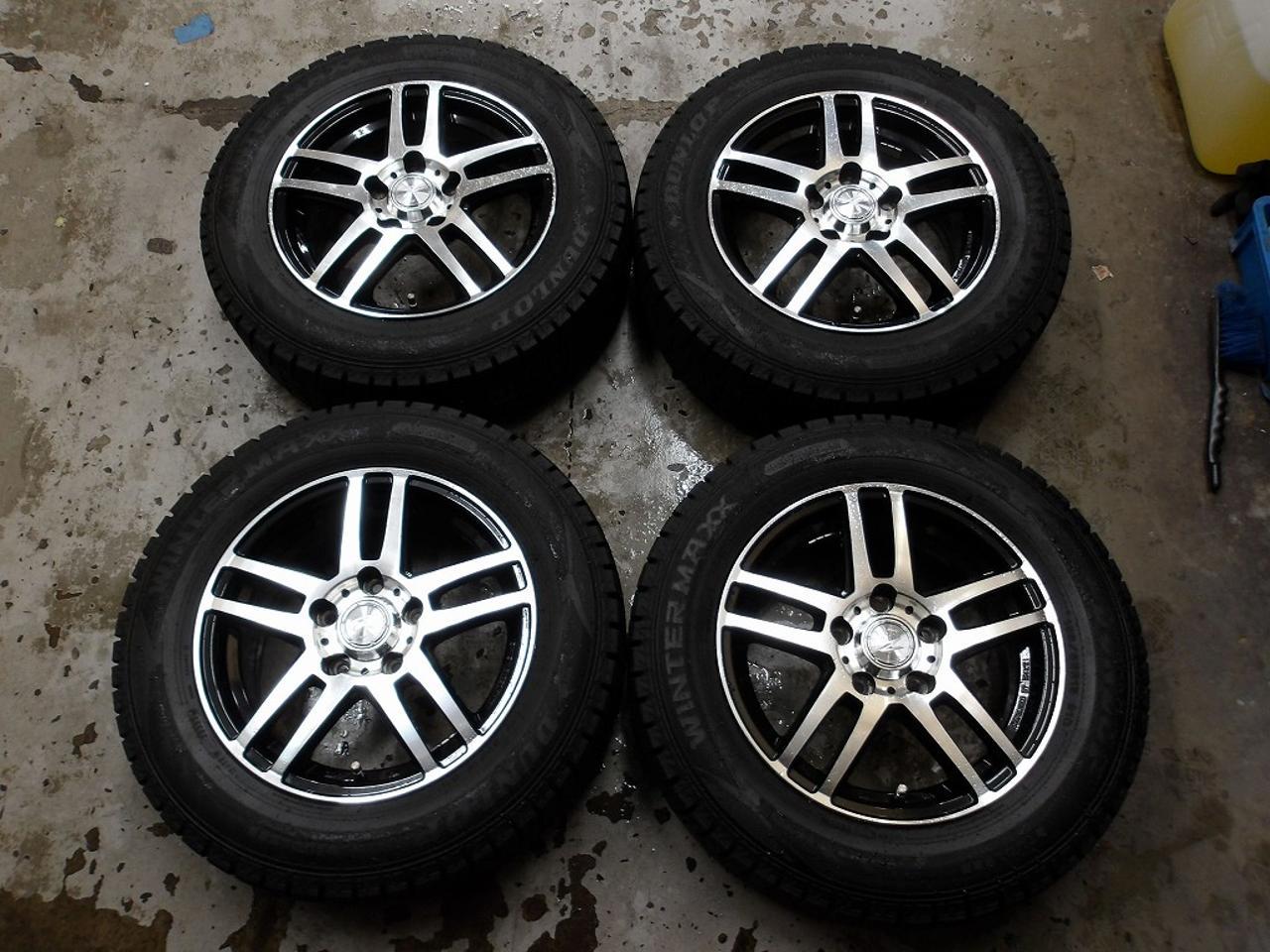 3ENKEI Twin 5-Spoke Wheels + DUNLOP WINTERMAXX WN 02