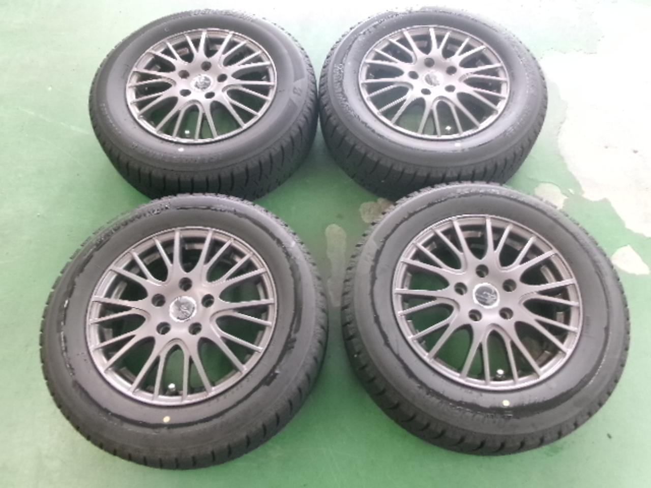 Pit storage KYOHOCD CREATIVE DIRECTION F1 + BRIDGESTONE ICEPARTNER 2 195 / 65R15