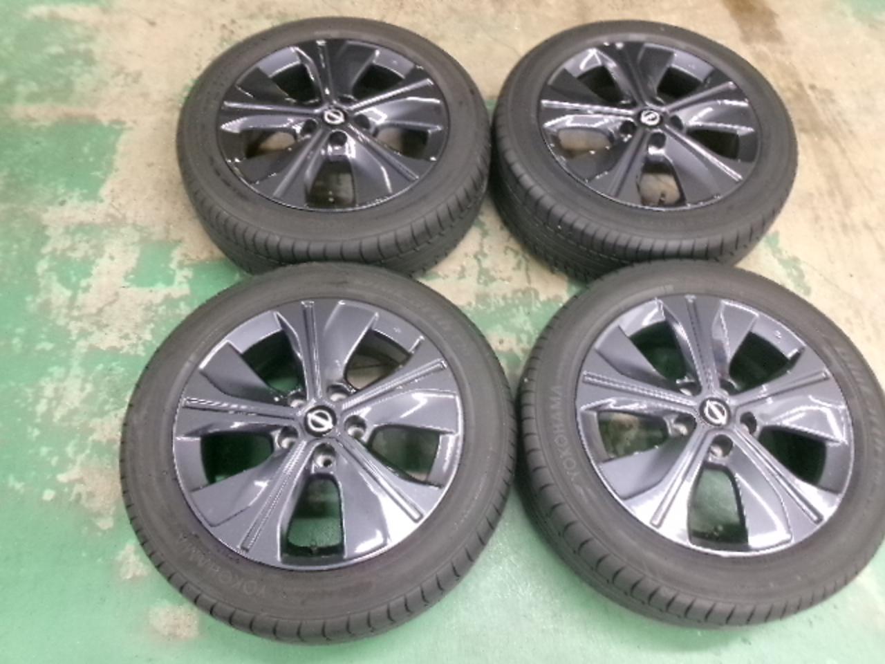 Nissan genuine Kicks 90th Anniversary Edition / P15 Original wheel + YOKOHAMA BluEarth E70 205 / 55R17 91V
