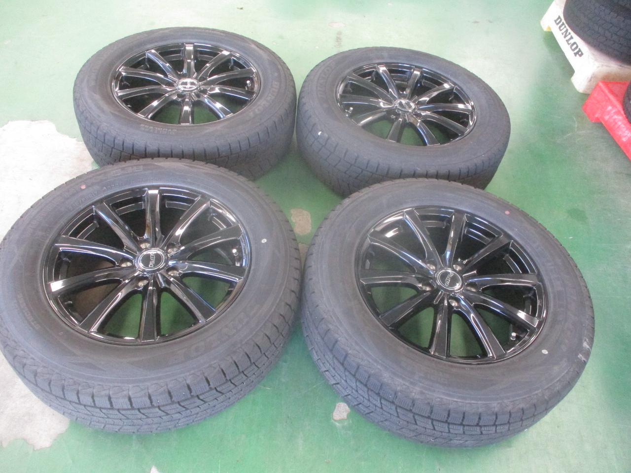 COSMIC DILETTO M10 + DUNLOP WINTERMAXX SJ8 225 / 65R17 102Q 4 pieces set