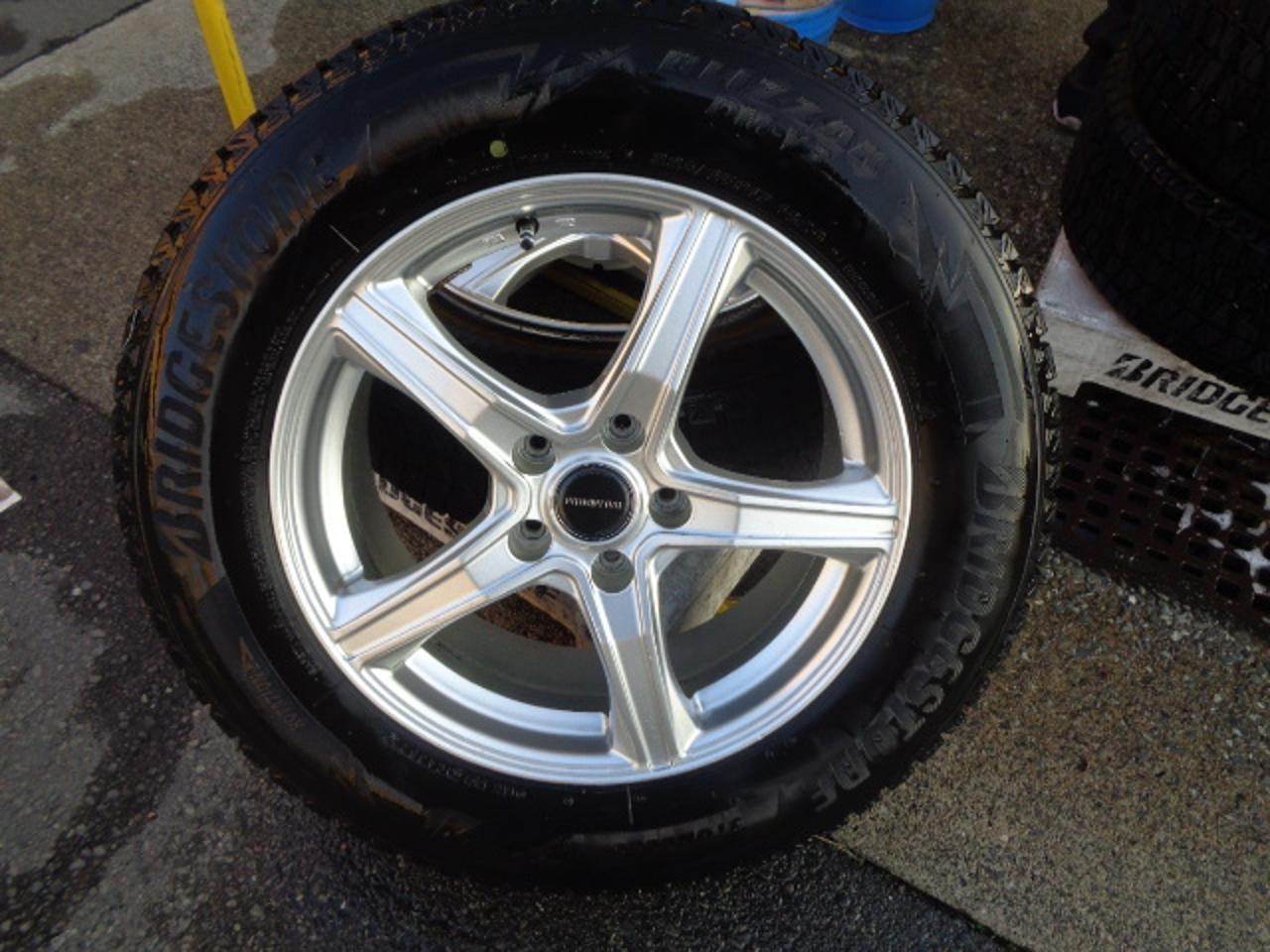 BRIDGESTONE BALMINUM + BRIDGESTONE BLIZZAK DM-V3