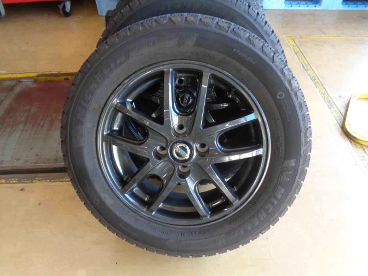 Nissan genuine Twin five-spoke + MICHELIN X-ICE SNOW