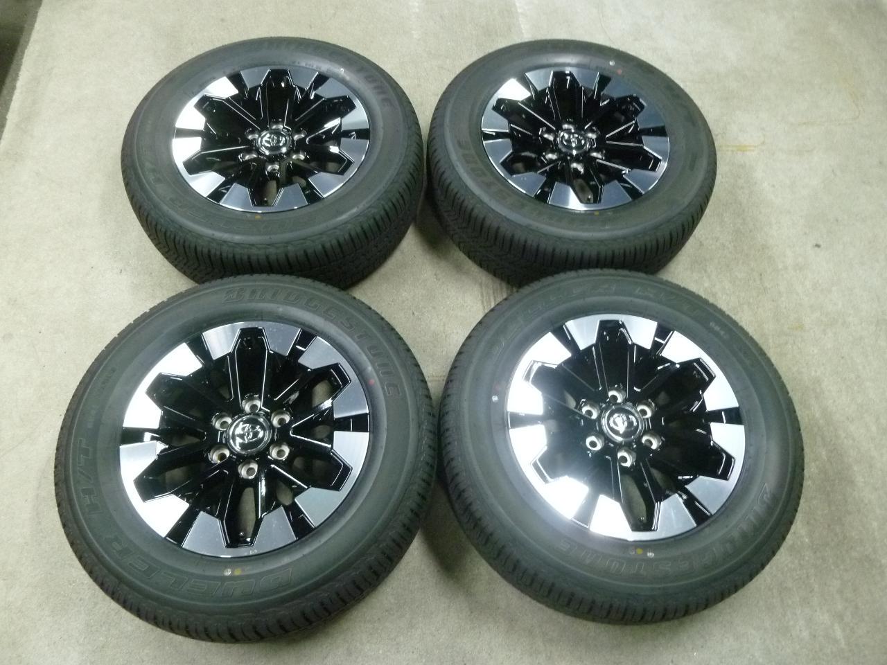 Toyota genuine GUN226 Hyrax Z grade Pure aluminum + BRIDGESTONE DUELER H / T 684Ⅱ