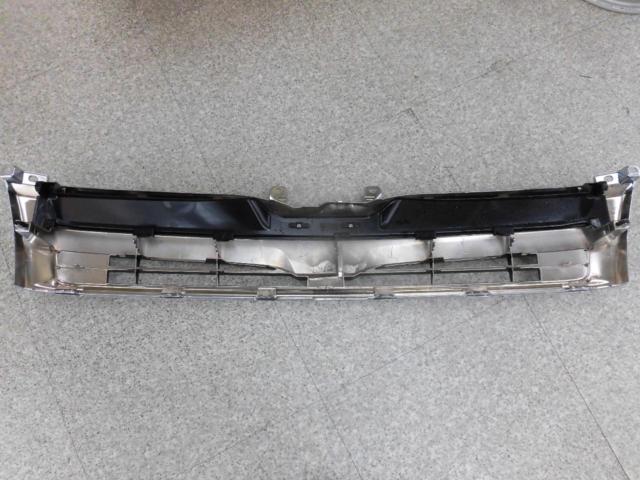 Genuine Toyota Hiace 200 Series Type 3 Wide
Front grille