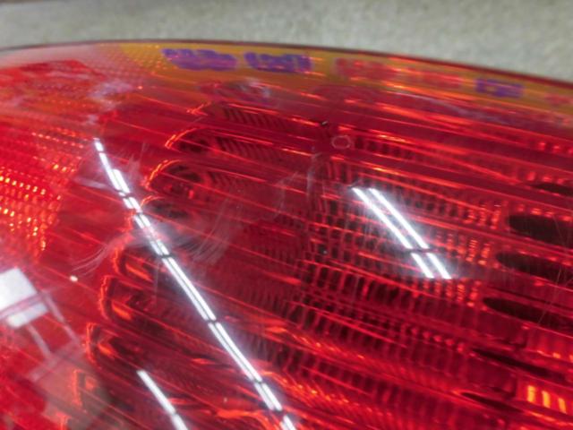 Lincoln
Navigator genuine
Tail lens