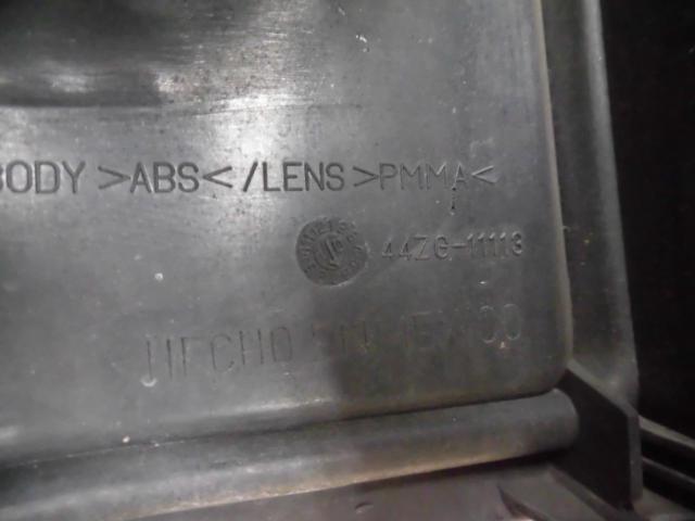 Lincoln
Navigator genuine
Tail lens