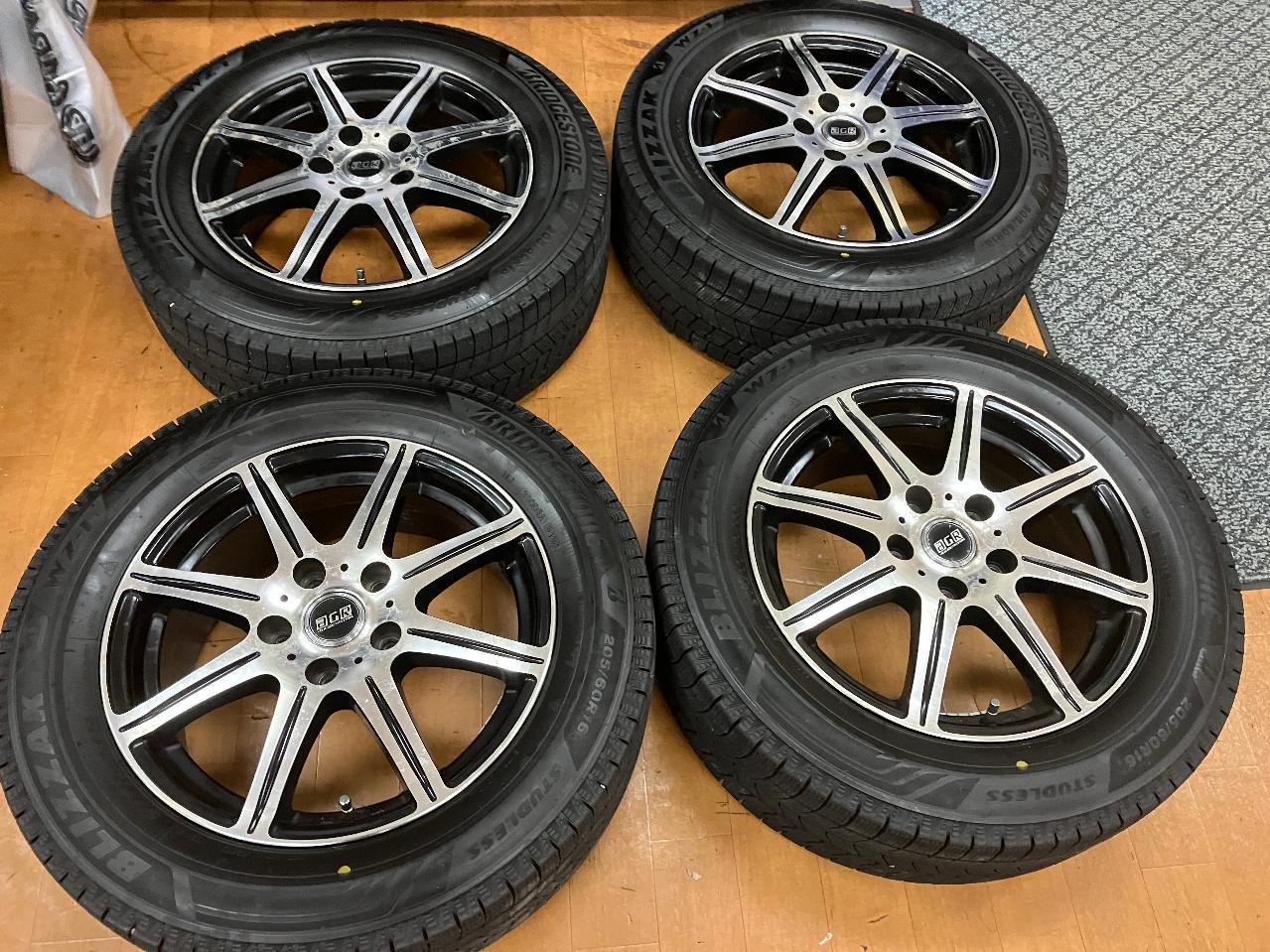 HOT STUFF AGR + BRIDGESTONE BLIZZAK WZ-1