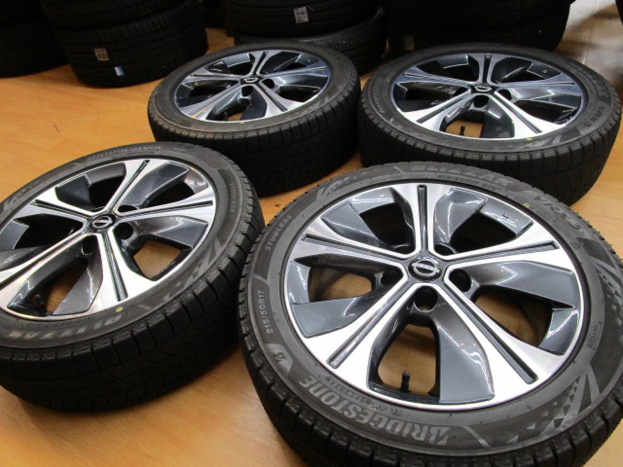 NISSAN Leaf genuine + BRIDGESTONE BLIZZAK VRX3