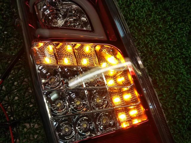 【メーカー不明】リーフ フルLEDテールランプ