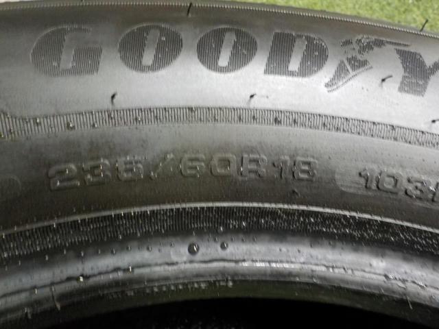 GOODYEAR Efficient Grip  Performance SUV 235/60R18