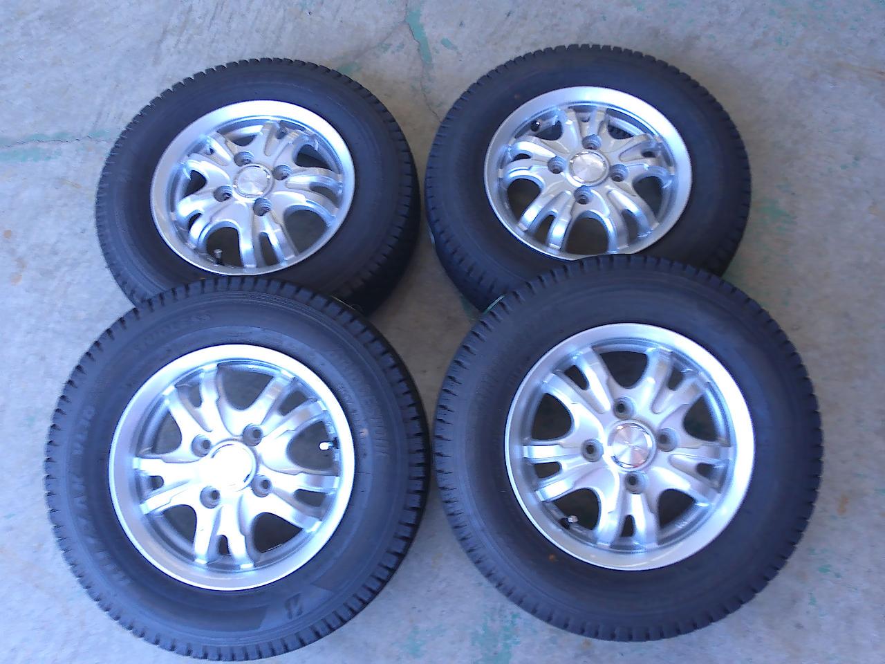 AUTOBACS SEVEN LEBEN +BRIDGESTONE BLIZZAK VL10 145 / 80R12 80 / 78N LT