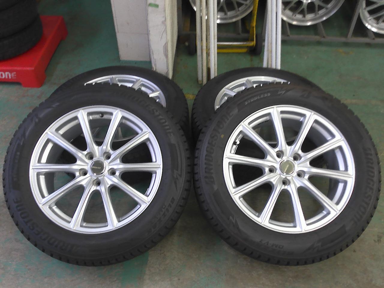 BRIDGESTONE ECO FORME SE-15 + BRIDGESTONE DM-V3