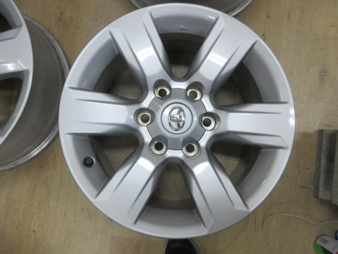 Toyota Genuine Land Cruiser Prado Original wheel